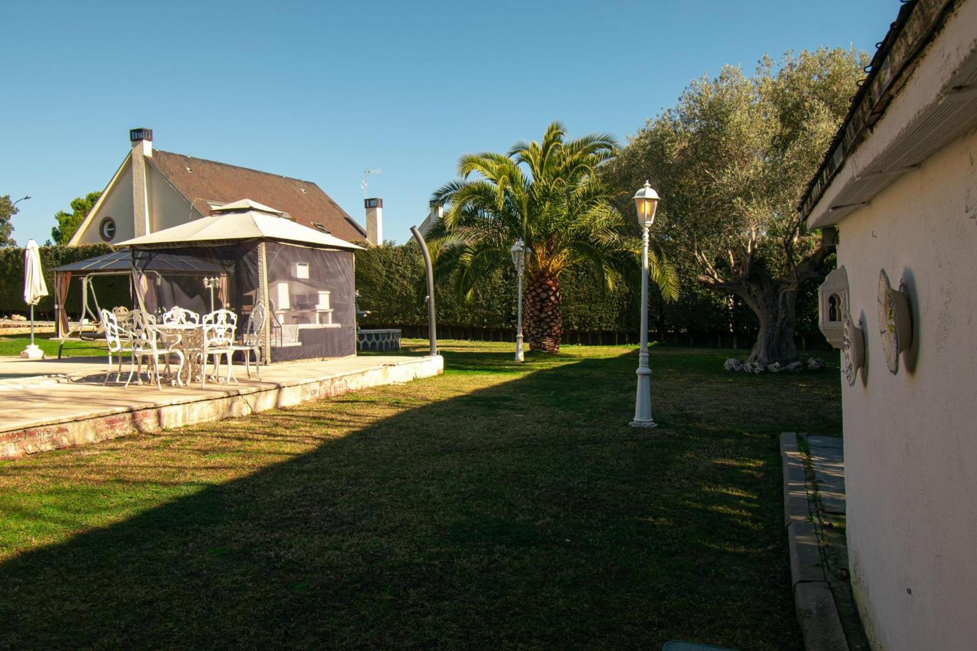Villa Quiroga Villaviciosa de Odón Exterior foto